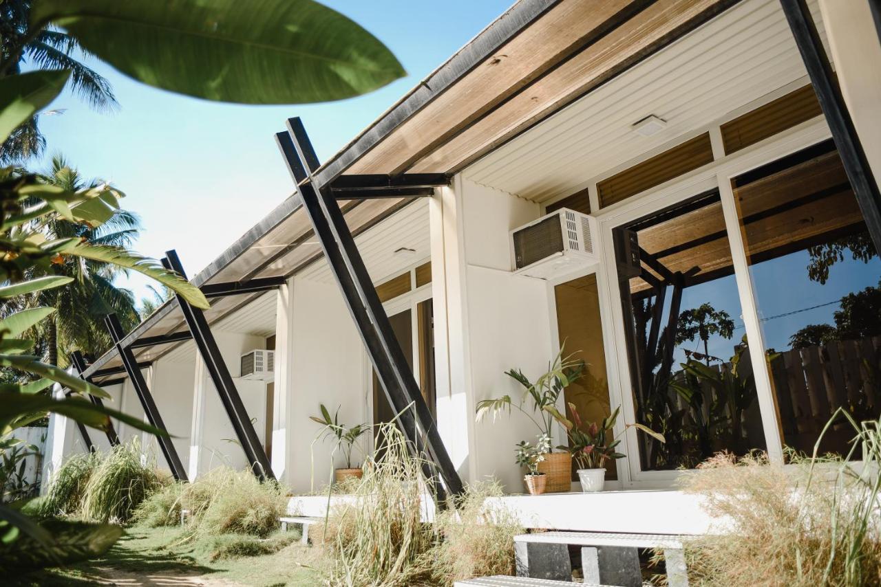 ゼネラル・ルナ Suyog Life Siargao Bed & Breakfast エクステリア 写真